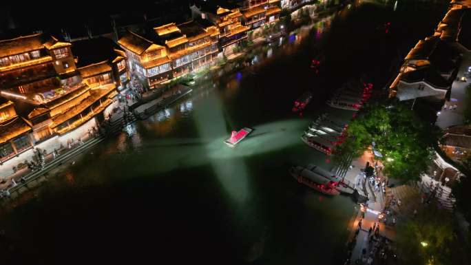 4K航拍凤凰古城夜景