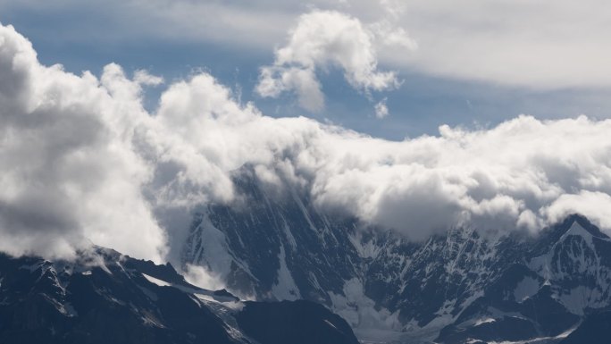 梅里雪山卡瓦格博峰云海延时