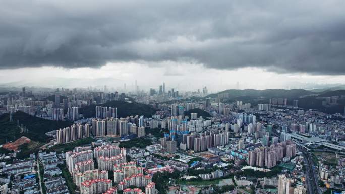 航拍深圳龙岗布吉暴雨将至