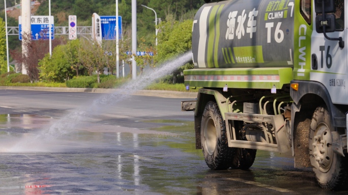 路面泥土清理洒水车+已调色