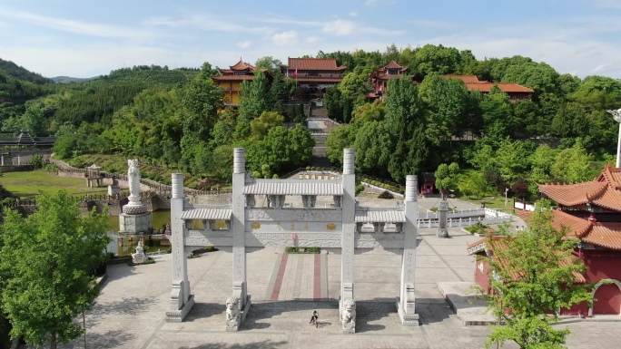 湖南新晃燕来寺古建筑航拍 (1)