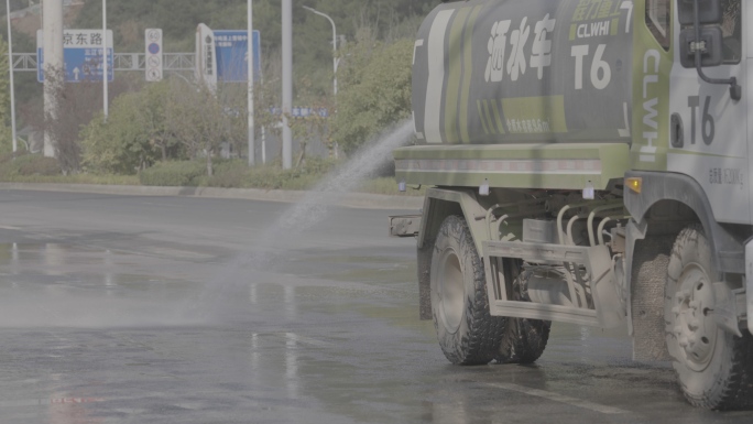 路面泥土清理洒水车+未调色