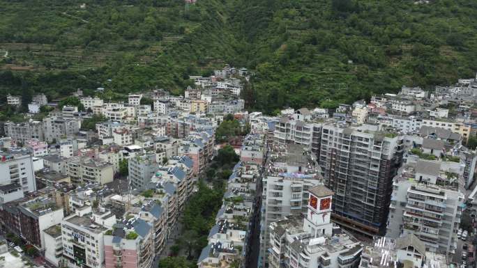 四川省甘孜州泸定县城市航拍