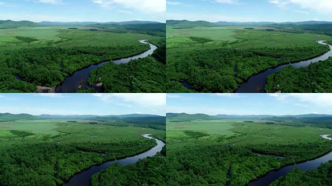 航拍绿色原野河湾风景