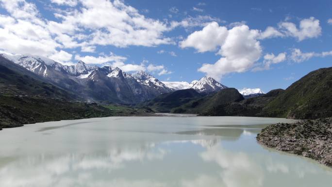 西藏 雪山 湖泊 空镜 航拍 原创 4K