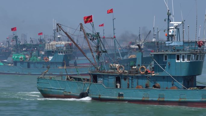 渔船出海渔港码头开渔节航拍 -11