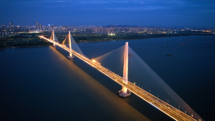 南京江心洲长江大桥夜景航拍