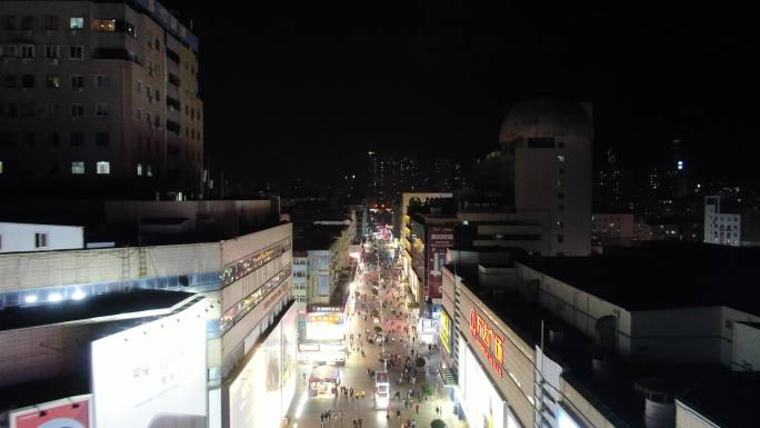 山东青岛台东步行街夜景航拍 (2)