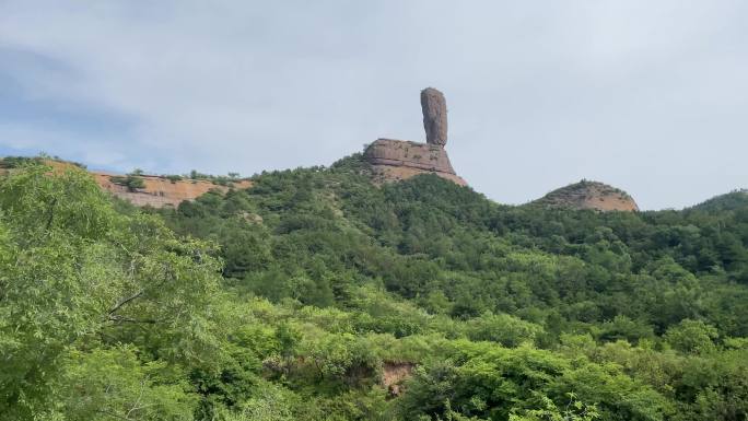 承德棒槌山磬锤峰