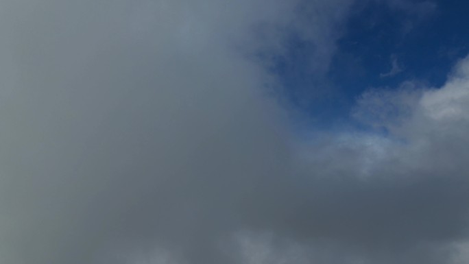 实拍航拍穿云大面积云层云朵延时