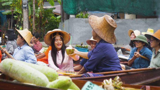 浮动市场、旅游景点和购物中心，当地产品、泰国传统文化