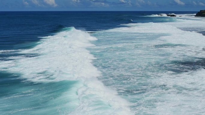 大海海浪巨浪波涛汹涌