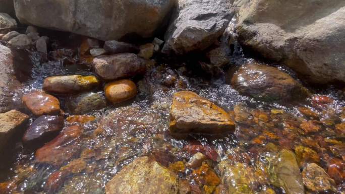 4K 岩石小溪 河流 汇集