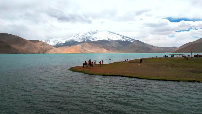 新疆南疆喀拉库乐湖航拍