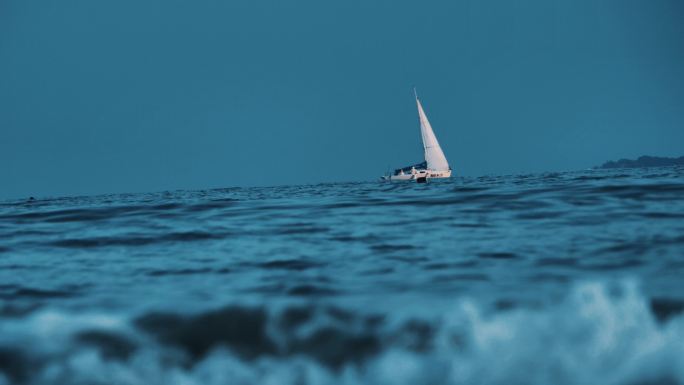 乘风破浪 大海中的帆船 升格拍摄