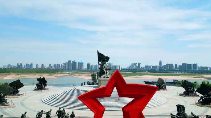 航拍延时南昌红军雕塑广场