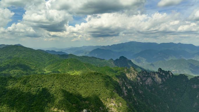 杭州山区群山蓝天白云延时