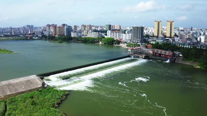 4K航拍海南琼海风光琼海市区万泉河堤坝