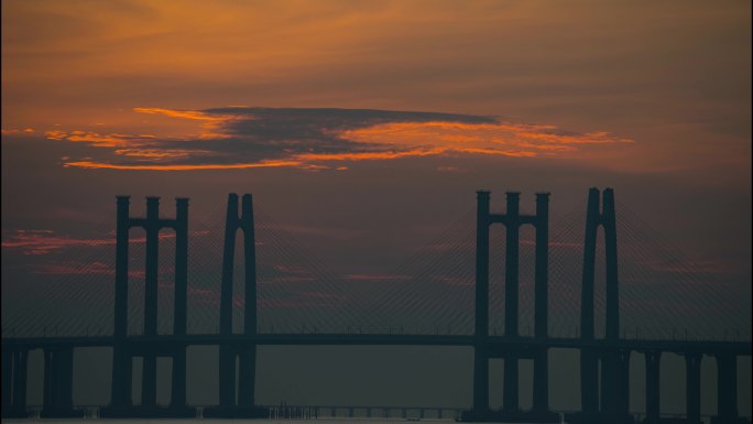 泉州湾跨海大桥一轮红日