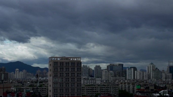 台风天空 原创