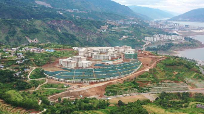 C115 巧家县第四高级中学 实验中学