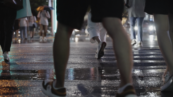 [4K]上海雨夜人流车流合集