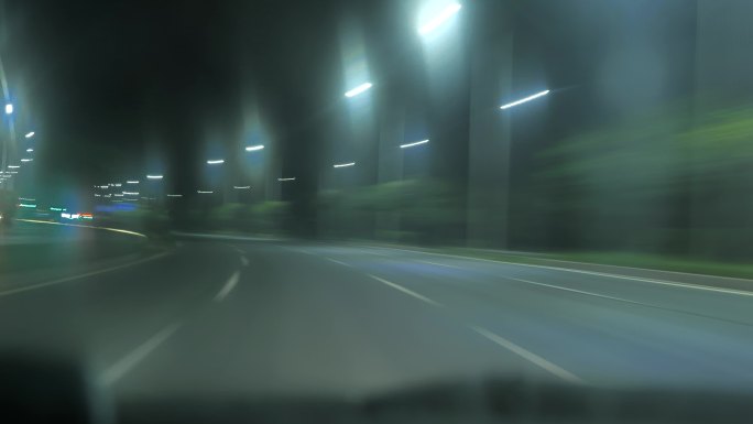 夜间行车，极速驾驶