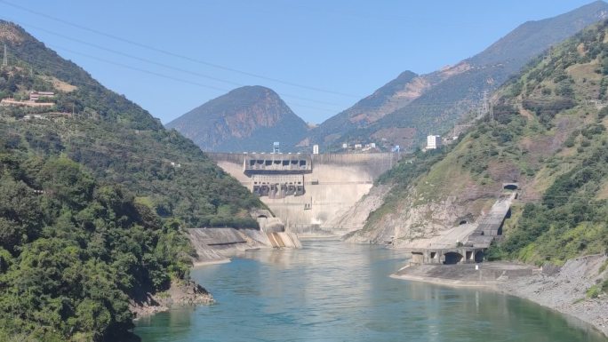 四川攀枝花市二滩水电站风景