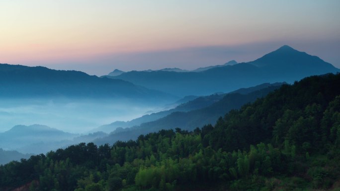 壮美山河/河山风景/云层之上/云雾山/