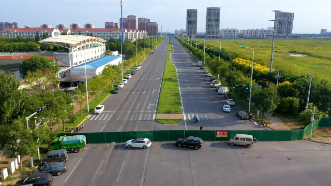 疫情下城市天津防疫管控隔离空城空荡街道