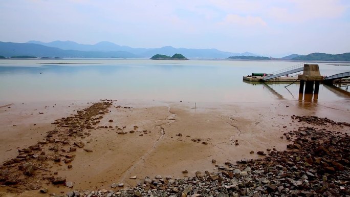 宁波湾宁海县小普陀寺院