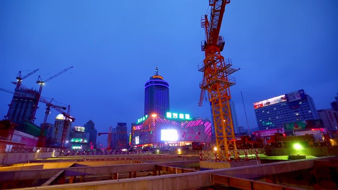 建设中的东方红广场