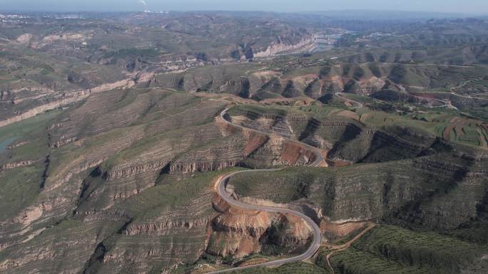 山西旅游路黄河一号4K航拍盘旋偏关旅游路