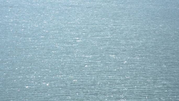 波光粼粼的湖面小南海