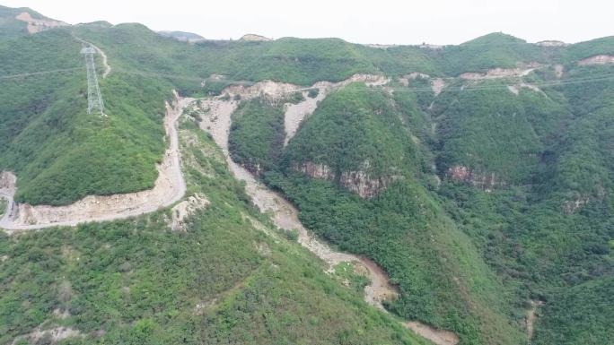 盘山公路 摩托车队 航拍 山区 群山峻岭