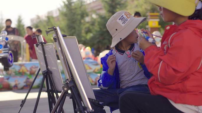 【4k】现代藏族儿童娱乐街头绘画升格04