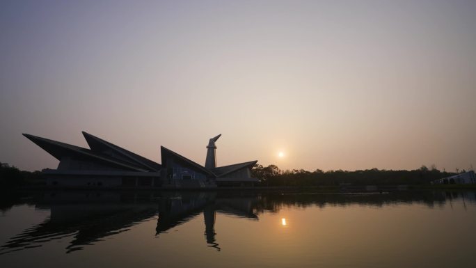 丹顶鹤保护区 天鹅 日出 太阳倒影 盐城