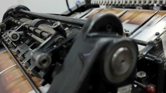 印刷厂的现代化自动化机器