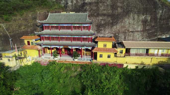 航拍广东河源龙川霍山风景区灵山寺等景点