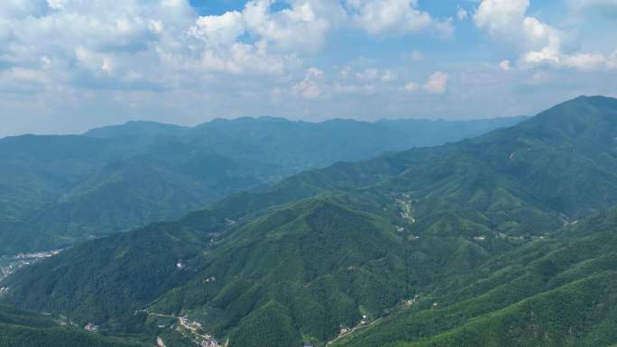 4k航拍湖南炎陵山间瀑布风景日落航拍