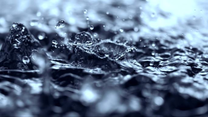 大雨（超慢镜头）升格晶莹剔透纯净水矿泉水