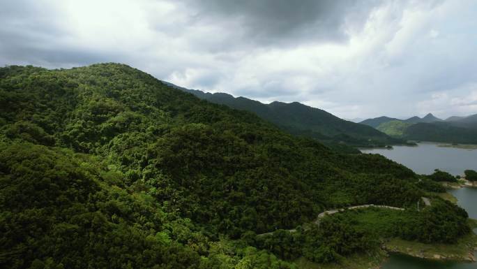 海南吊罗山国家森林公园小妹湖水库风景航拍