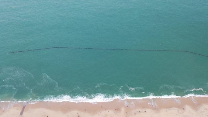 俯拍海浪海水海边航拍大海潮水海滩沙滩浪花