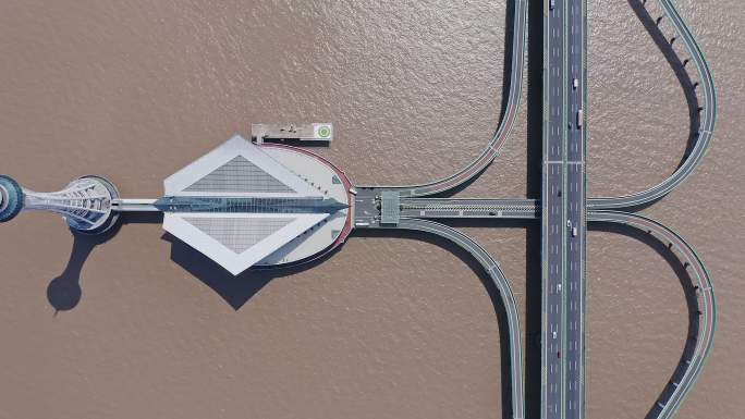 杭州湾跨海大桥高速公路海天一洲观景台