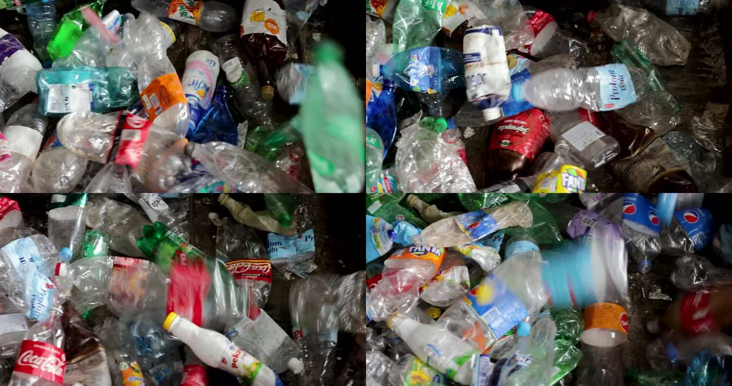 回收过程中的彩色塑料瓶