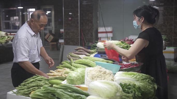 小型菜市场蔬菜