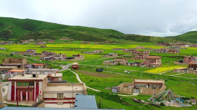 【4k】藏式藏族民居航拍