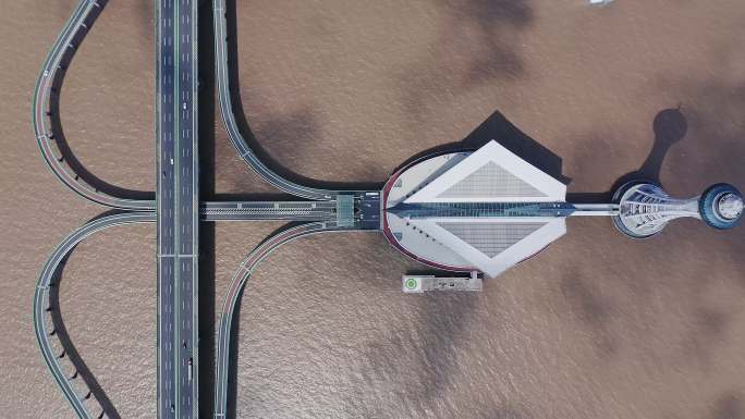 杭州湾跨海大桥高速公路海天一洲观景台