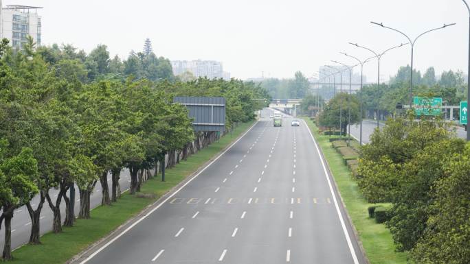 疫情下的成都3-空荡荡的道路