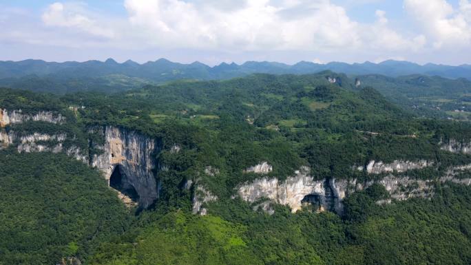 航拍湘西大山 悬崖峭壁 大气延时
